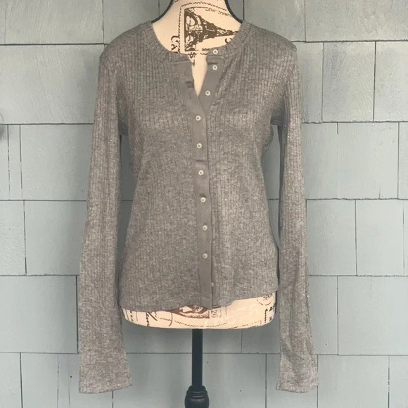 SOLD Aerie Sparkle Cardigan Tee - Picture 5 of 11